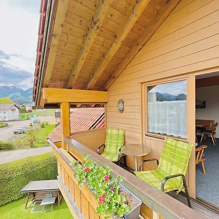 Haus Eggensberger شقة
