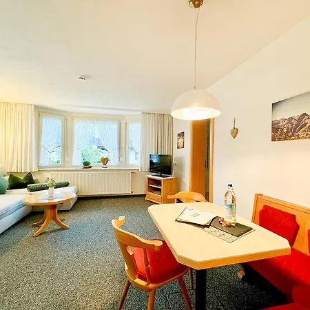 Haus Eggensberger * فيشن