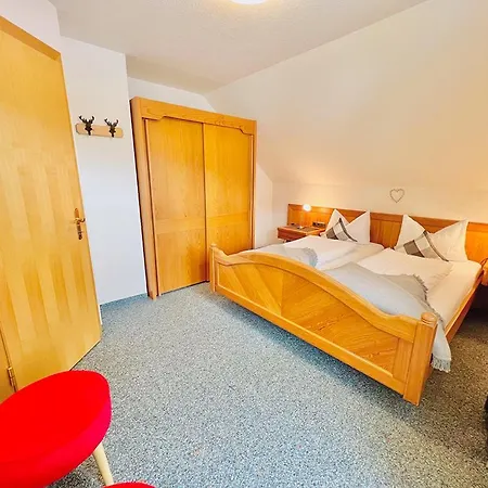 Haus Eggensberger Apartamento *