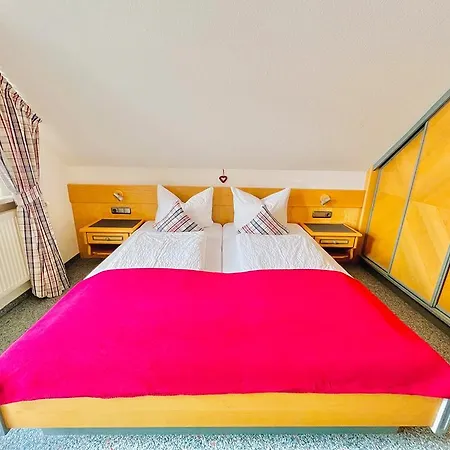 Haus Eggensberger Apartamento
